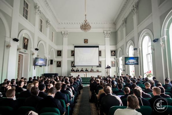Представитель Казанской духовной семинарии принял участие в IХ Международной научно-богословской конференции в Санкт-Петербурге