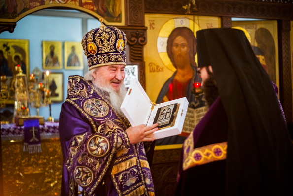 В Неделю 17-ю по Пятидесятнице митрополит Феофан совершил Литургию в Кизическом монастыре Казани