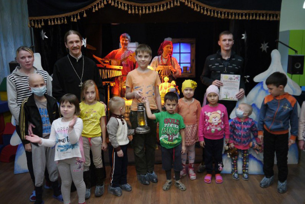 Казанские православные добровольцы посетили «Дом Роналда Макдоналда»