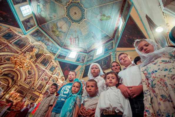 Святейший Патриарх Кирилл: Церковь призвана быть в авангарде дискуссий и практических дел по защите семьи и детства