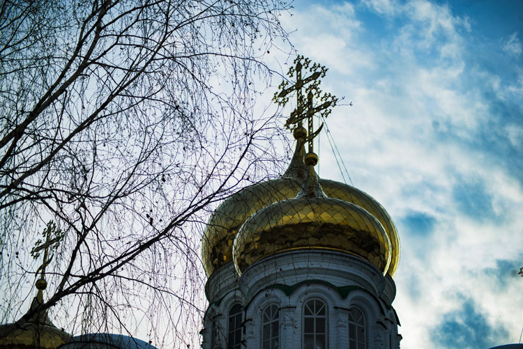 Купола Троицкого собора Раифского монастыря
