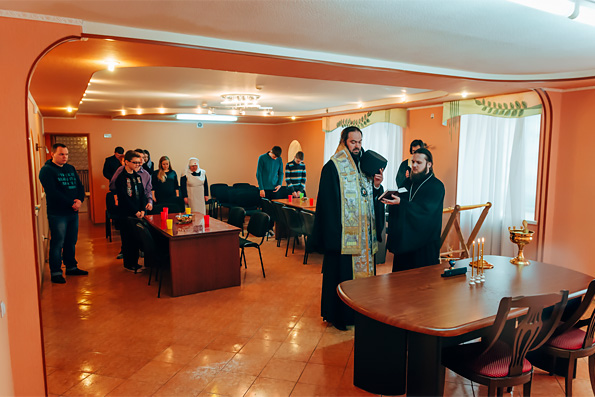Епископ Мефодий освятил православный молодежный центр города Бугульмы