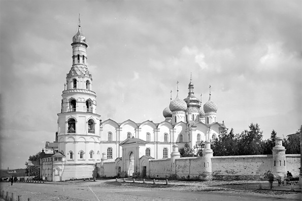 Из жизни Казанской епархии: торжественное молебствие в кафедральном соборе 12 марта 1917 года