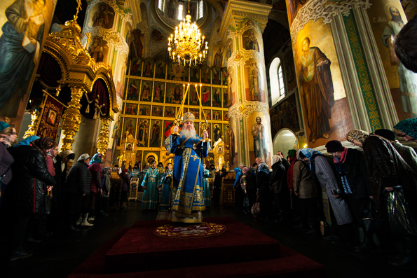 В праздник Благовещения митрополит Феофан совершил Литургию в Благовещенском соборе Казанского кремля