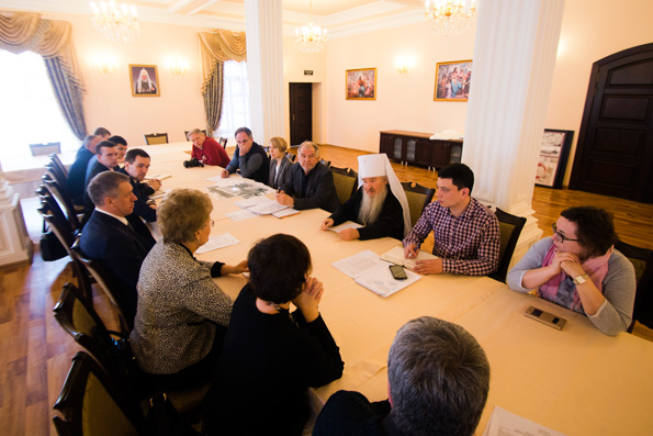 Митрополит Феофан возглавил очередное совещание, посвященное возрождению собора Казанской иконы Богородицы