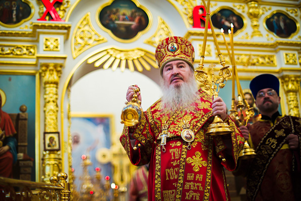 В четверг Светлой седмицы митрополит Феофан совершил Литургию в домовом храме Казанского епархиального управления