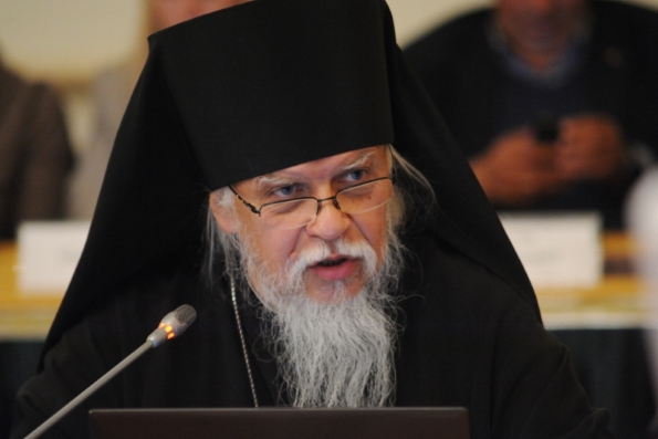 Епископ Пантелеимон призвал церковных соцработников найти духовника