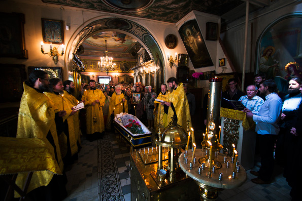 В храме Ярославских Чудотворцев города Казани состоялось отпевание почившего Виктора Лошадкина