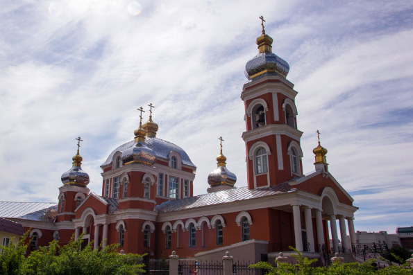В Казанском храме проходит раздача горячего питания нуждающимся