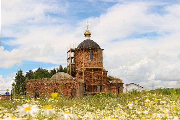 Жители села Спасское возрождают храм-усыпальницу выдающегося русского ученого