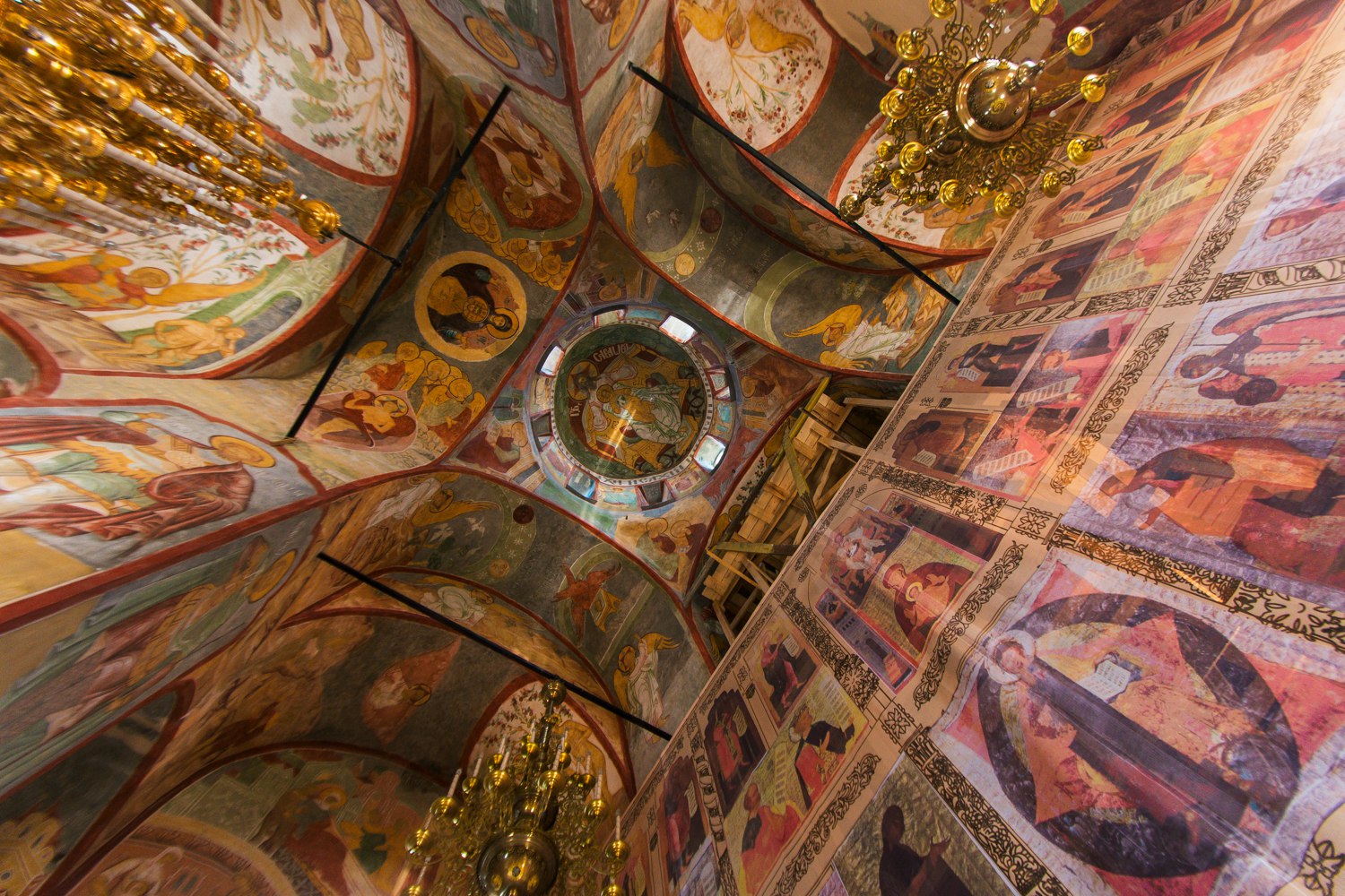 Фрески Успенского собора Свияжского монастыря