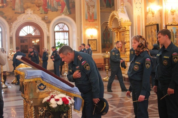 Российские спасатели помолятся перед иконой «Неопалимая купина»
