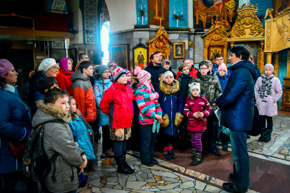 Набережночелнинские школьники посещают с экскурсией православные храмы города