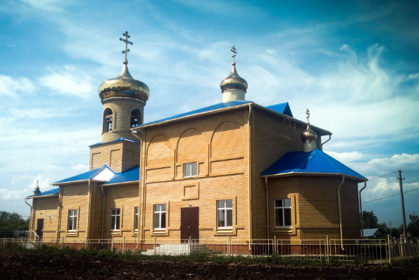 В селе Слобода Черемуховая освятили новый храм