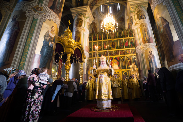 В Неделю Торжества Православия митрополит Феофан возглавил Литургию в Благовещенском соборе Казани