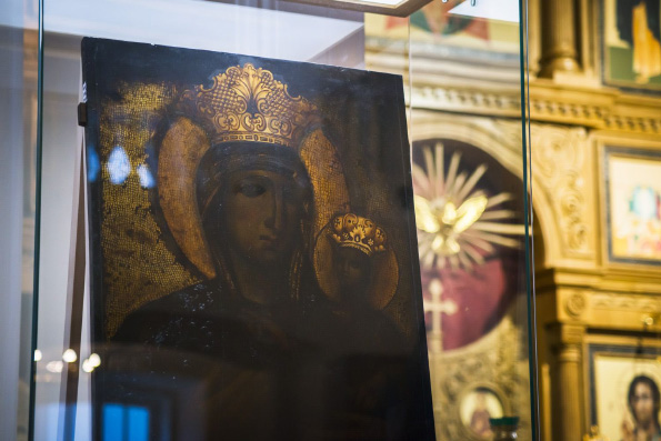 Почитаемую икону Пресвятой Богородицы «Всеблаженная» передали Казанской епархии
