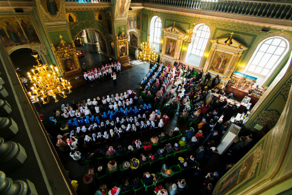Пасхальный фестиваль детских хоров в Благовещенском соборе Казани