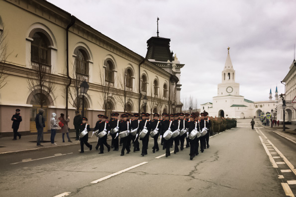 Студенты Казанской духовной семинарии приняли участие в шествии «Бессмертный полк»