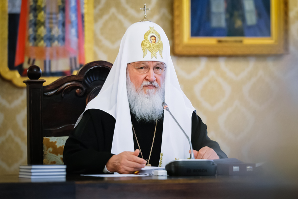 Патриарх Кирилл: Каждый настоятель должен знать об одиноких, нуждающихся людях в своем приходе