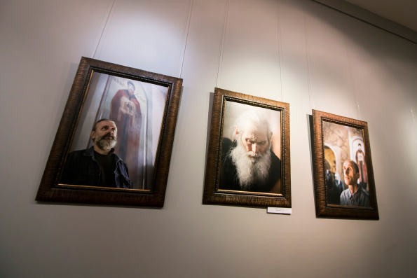 Духовный мир вокруг нас: в Казанском кремле открылась фотовыставка, посвященная 1030-летию Крещения Руси