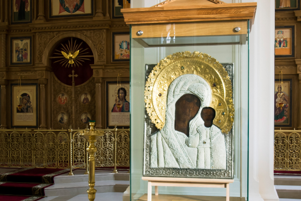 Казанскому храму преподобного Сергия Радонежского передан на хранение древний образ Пресвятой Богородицы
