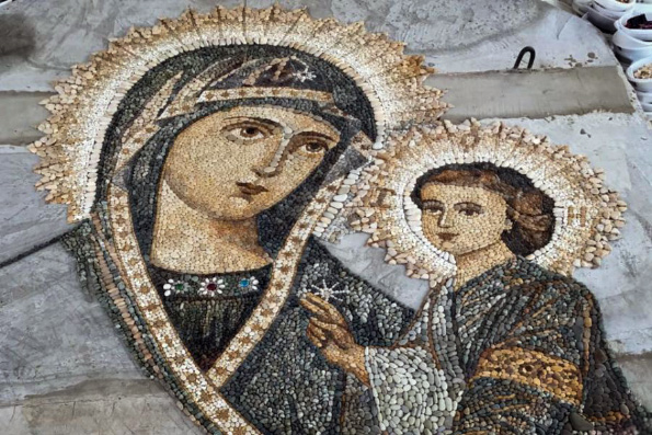 Воздадим почесть Богородице: В Раифе появится масштабная икона-мозаика из морской гальки