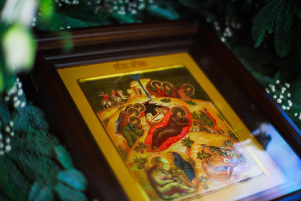 Протоиерей Алексий Колчерин: Главное — из праздника Рождества не вытеснить Христа