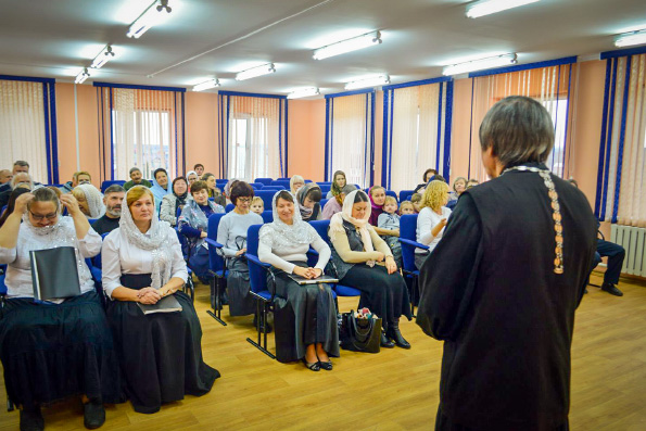 В Набережных Челнах состоялась встреча выпускников Школы катехизаторов