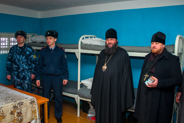 Епископ Елабужский Иннокентий посетил пенитенциарные учреждения Татарстана