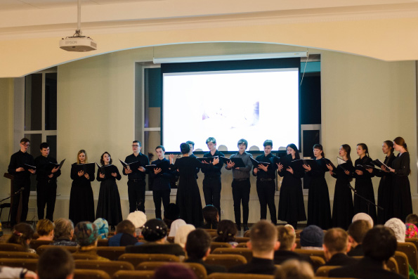 В Казанской духовной семинарии состоялся концерт духовной музыки, приуроченный ко Дню матери