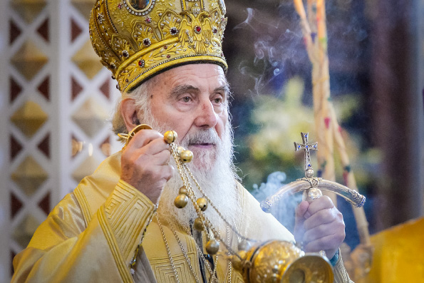 Патриарх Ириней призвал власти Черногории прекратить террор против Сербской Церкви