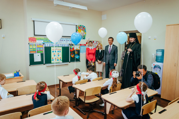 Православную гимназию Альметьевска посетил глава Альметьевского района