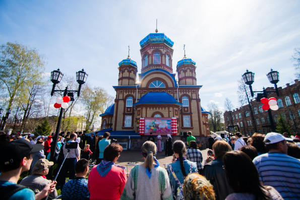 В Чистополе состоялся городской пасхальный праздник «Красная горка»