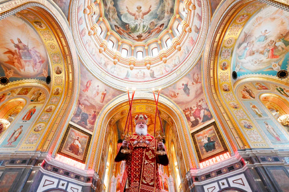 В день памяти святых равноапостольных Мефодия и Кирилла Святейший Патриарх Кирилл совершил Литургию в Храме Христа Спасителя