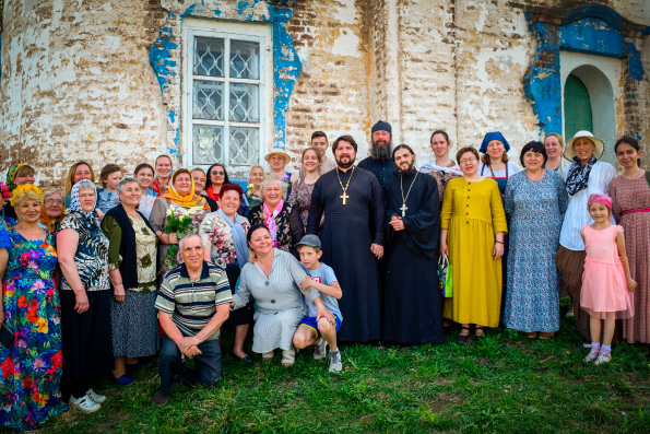 Фольклорный ансамбль «Духов день» совершил экспедицию в село Мамонино Высокогорского района
