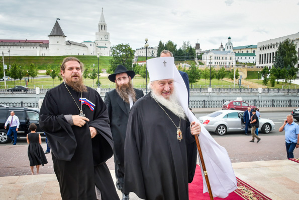 Глава Татарстанской митрополии посетил торжественное мероприятие, посвященное празднованию Дня России