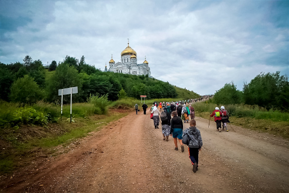 Православные челнинцы прошли 120 километров крестным ходом по Пермскому краю
