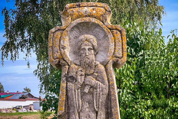 В Свияжском монастыре восстановили памятник преподобному Сергию Радонежскому