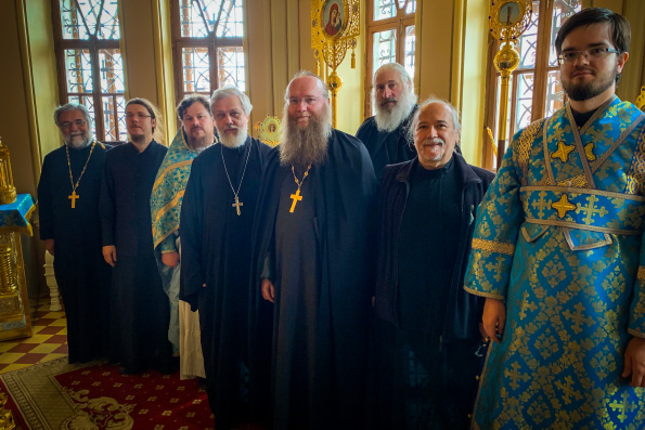 Храм Десногорск всех скорбящих священники