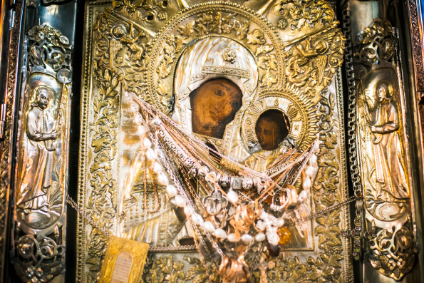 10 августа. Празднование в честь Смоленской иконы Божией Матери, именуемой «Одигитрия»