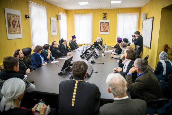 Под председательством митрополита Феофана состоялось заседание Ученого совета Казанской духовной семинарии