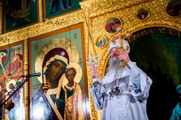 Митрополит Йошкар-Олинский Иоанн: Святая Церковь в течение всего Рождественского поста ведет нас за руку