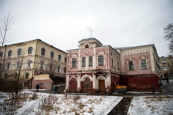 Митрополит Казанский Кирилл ознакомился с ходом реставрации столичной Николо-Гостинодворской церкви