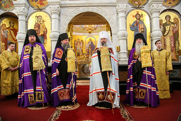 Новоназначенный глава Татарстанской митрополии молитвенно простился с Екатеринбургом