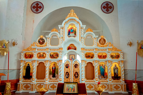 В храме святителя Николая Чудотворца в селе Князево завершается установка иконостаса
