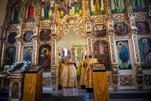 В день памяти праведного Иоанна Кронштадтского митрополит Кирилл возглавил престольный праздник в домовом храме Казанской семинарии