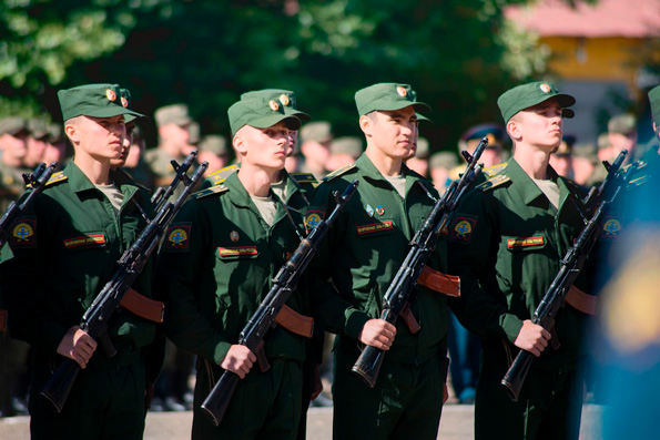 В Русской Церкви предложили обсудить отказ от освящения оружия массового поражения