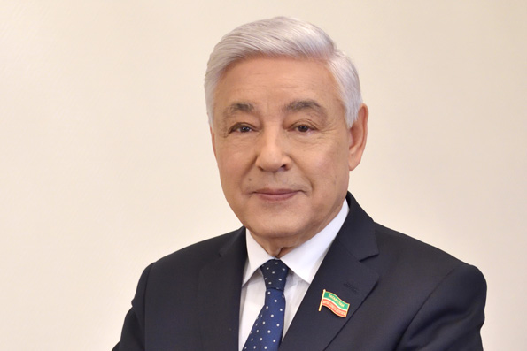 Поздравление главы Татарстанской митрополии председателю Госсовета Татарстана Ф. Мухаметшину с днём рождения