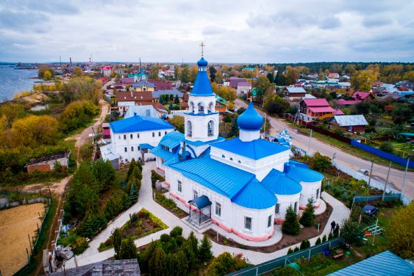 Храм Воздвижения Креста Господня в поселке Васильево