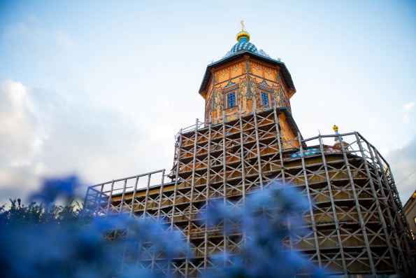 Продолжается реставрация фасада Петропавловского собора Казани